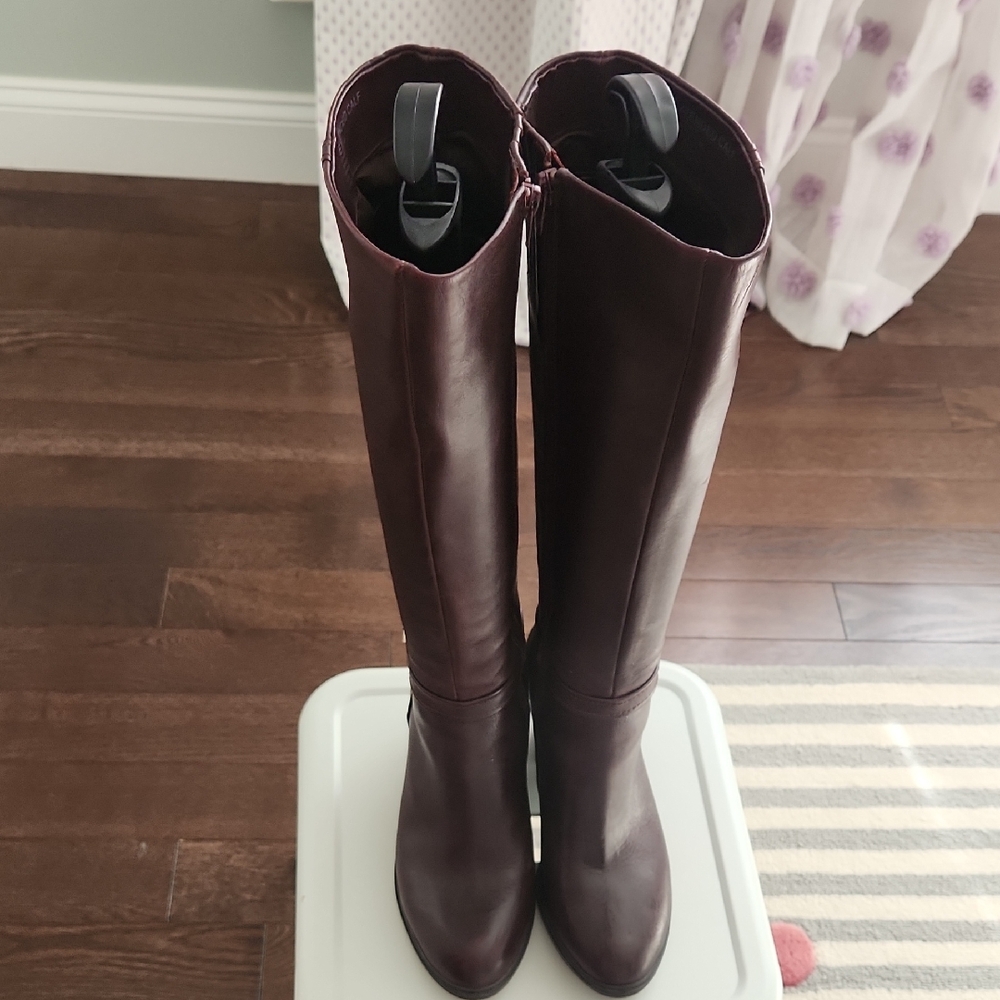 Unworn Elegant Burgundy Knee-High Boots